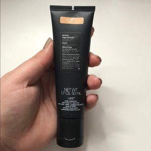 NARS Makeup - NARS Velvet Matte Skin Tint NARS Makeup - NARS Velvet Matte Skin Tint